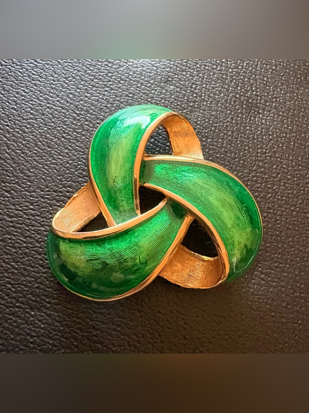 Green Enamel Celtic Knot Accent Brooch - Unbranded